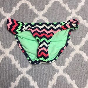 NWOT XS chevron bikini bottom